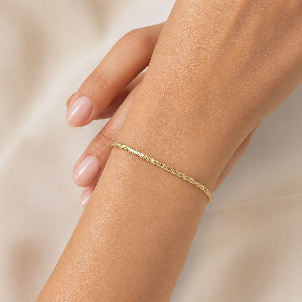 Brățară HERRINGBONE 2 mm placată cu aur de 18K