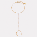 Brățară Pearl Hand Chain cu prindere pe deget, placată cu aur de 18K