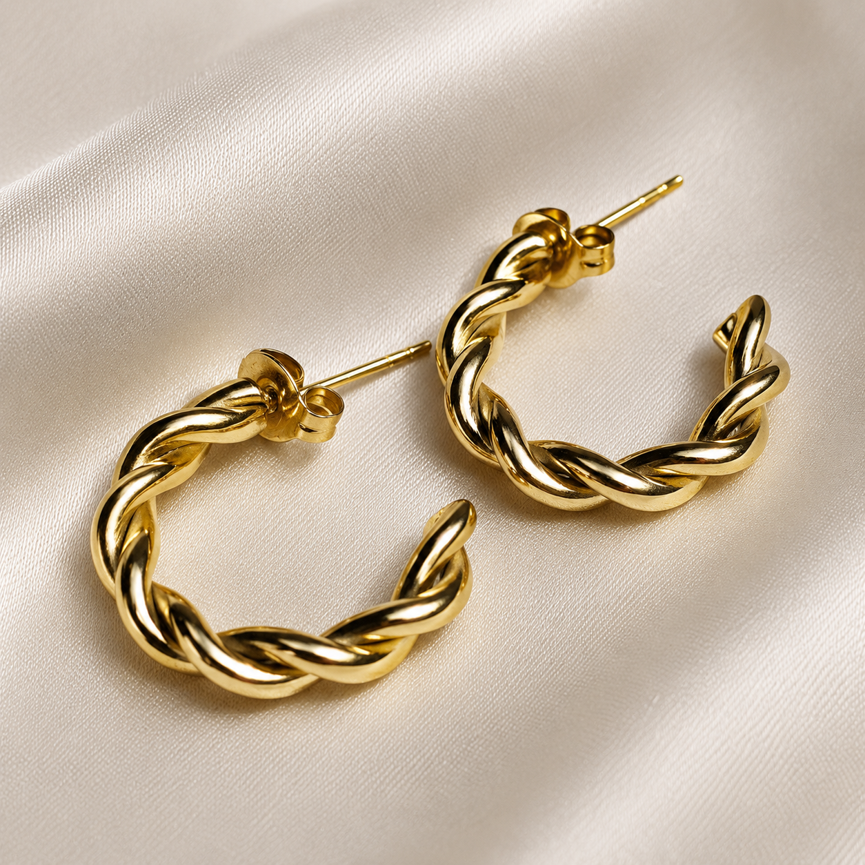 Cercei GOLDEN TWIST placați cu aur de 18K