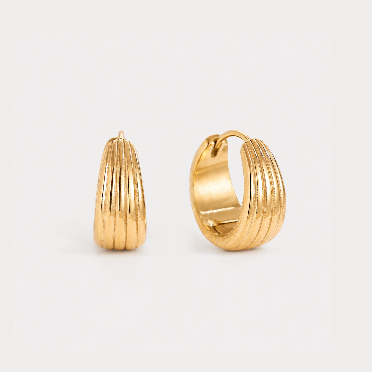 Cercei MINI GOLDEN LINES placați cu aur de 18K