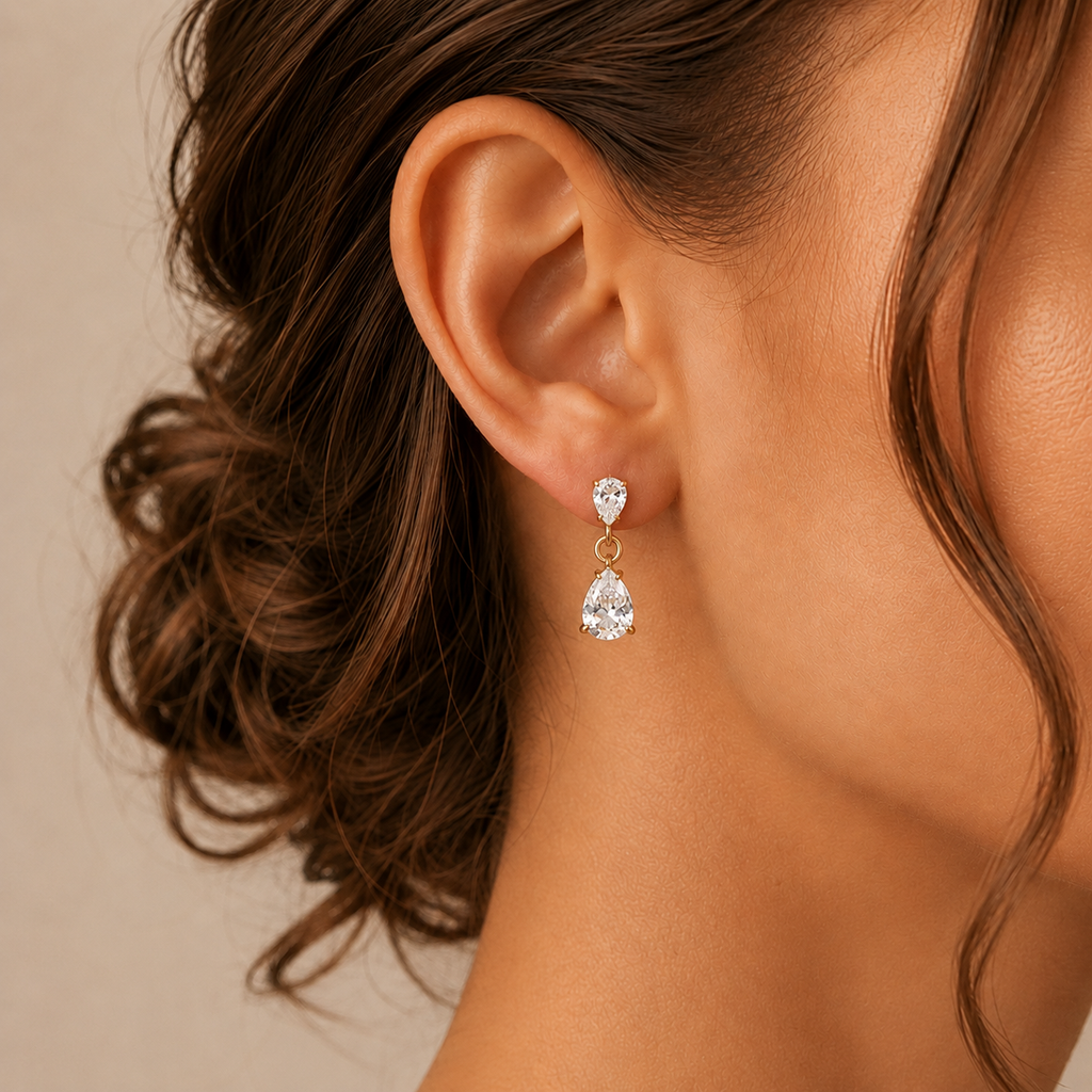 Cercei cu zirconia Crystal Drop placati cu aur
